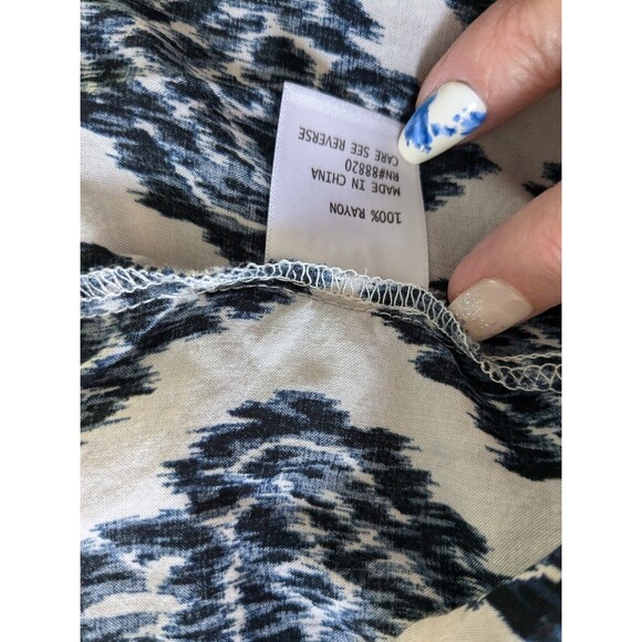 Marina Luna Blouse Women's Sz 2X Boho Peasant Navy Cream Medallion Soft Rayon - Picture 10 of 13